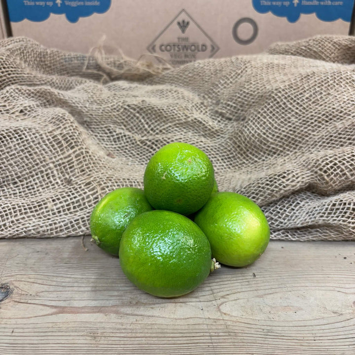 A bunch of limes.